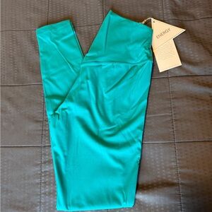 BuffBunny Live Leggings - Bora Bora. Small.